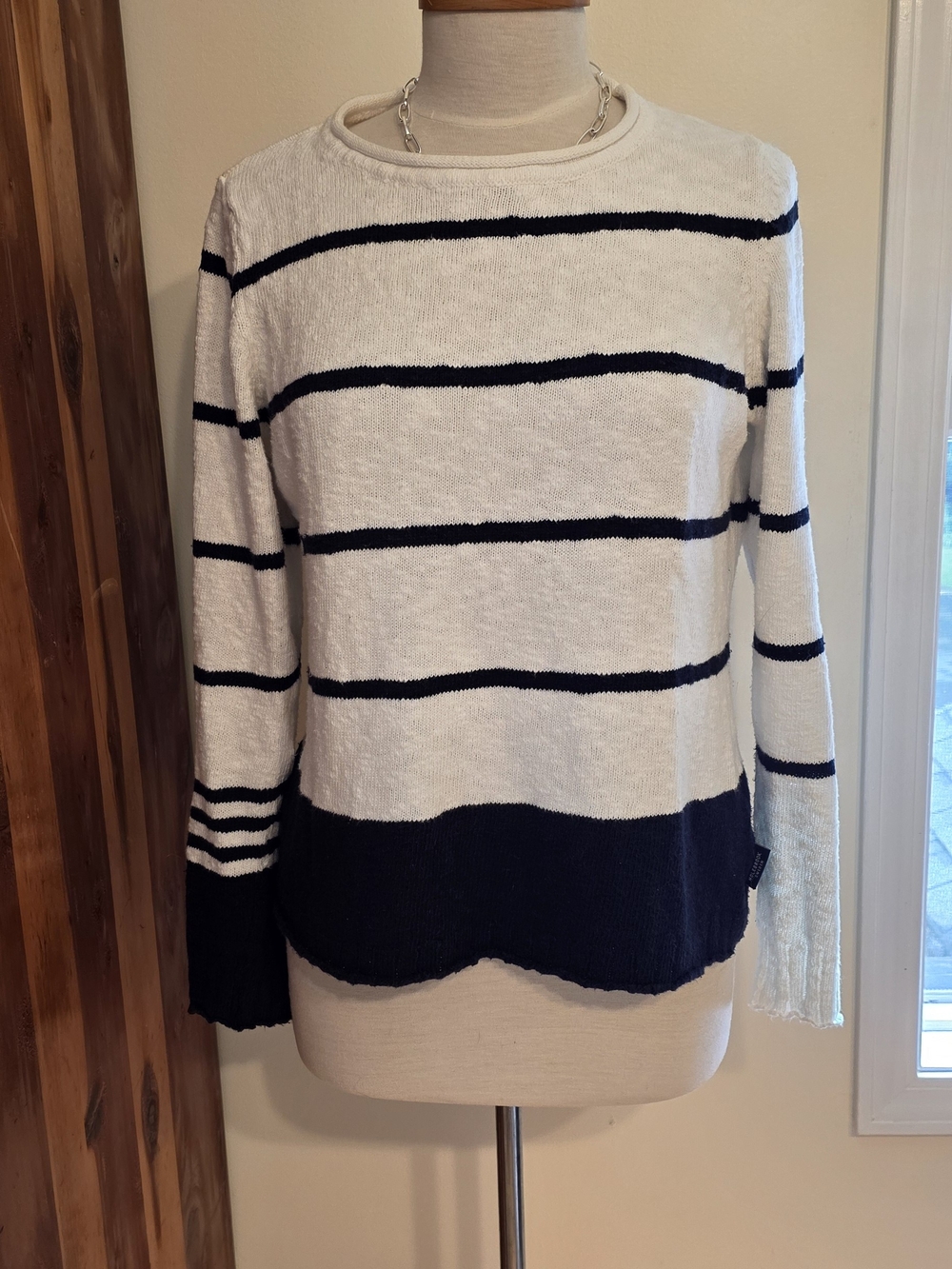 Cotton Striped Rollneck Crewneck Sweater in White & Navy Med Very Good Condition